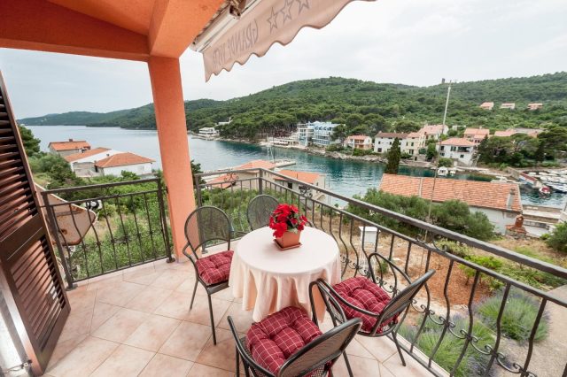 Orange House Apartmani ***